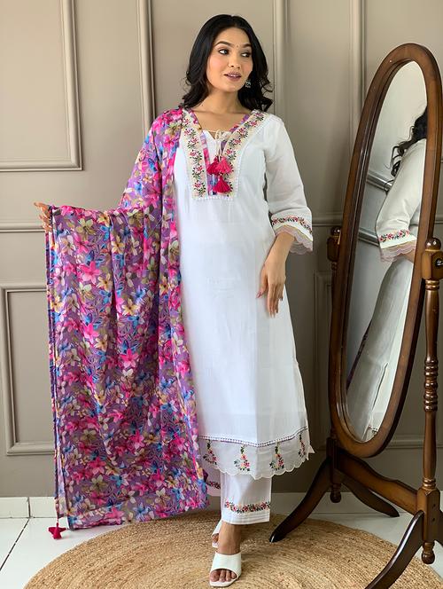 women three quarter sleeve kurta pant with dupatta set - 21685848 - Very Small Image - 1