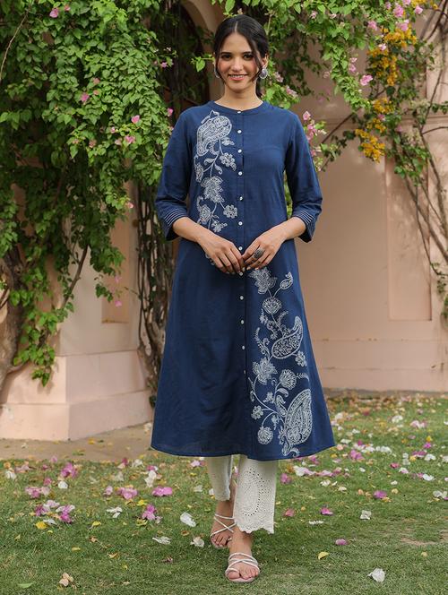 women three quarter sleeve a-line kurta - 21686441 - Very Small Image - 1
