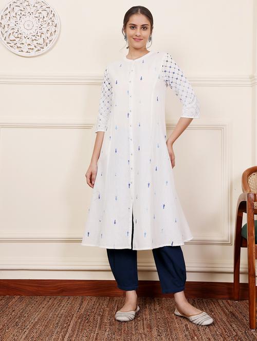 women three quarter sleeve a-line kurta - 21686448 - Very Small Image - 1