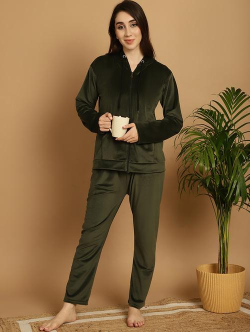 women solid velvet nightwear set - 21687846 - Very Small Image - 1