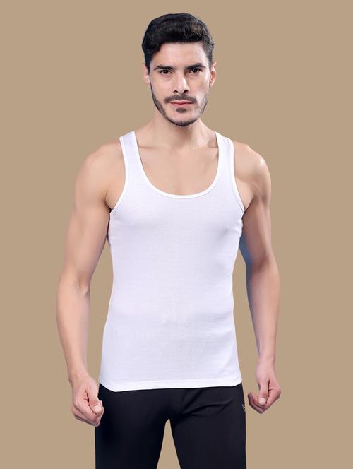 men scoop neck solid vest - 21687991 - Very Small Image - 1