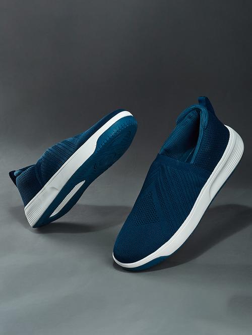men slip on sport shoes - 21688859 - Very Small Image - 1