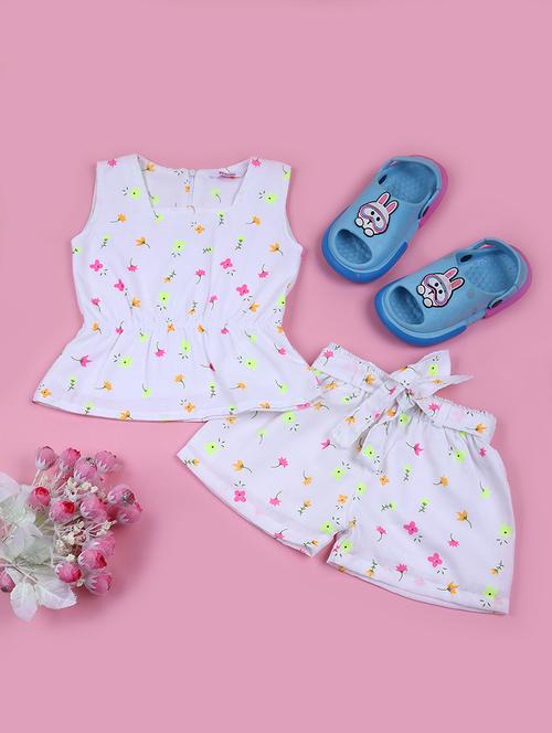 girls round neck printed top & shorts set - 21691393 - Very Small Image - 1