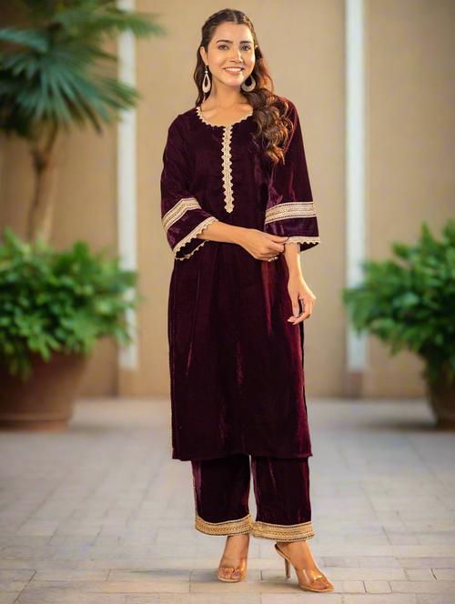 women lace work round neck co-ord sets - 21691435 - Very Small Image - 1