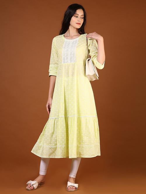 women printed lace detailed flared kurta - 21691872 - Very Small Image - 1