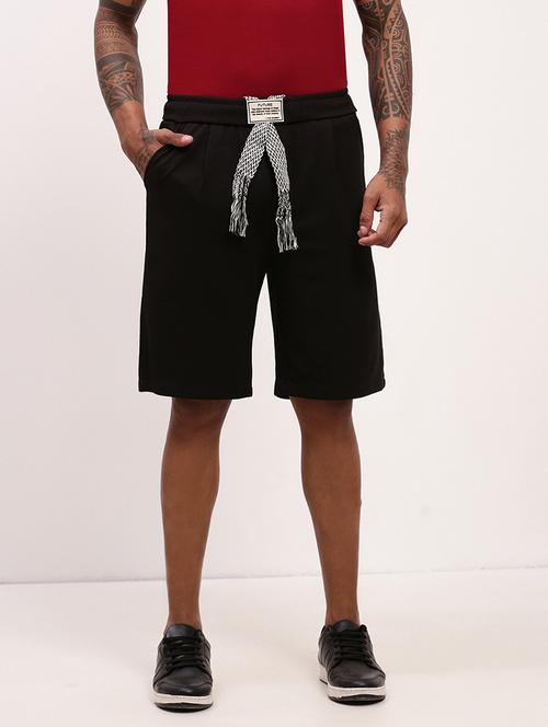 men solid mid rise regular fit shorts - 21696075 - Very Small Image - 1