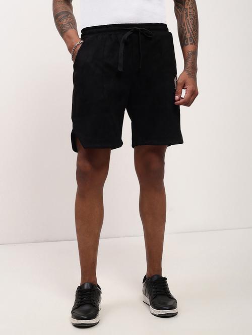 men solid mid rise regular fit shorts - 21696098 - Very Small Image - 1