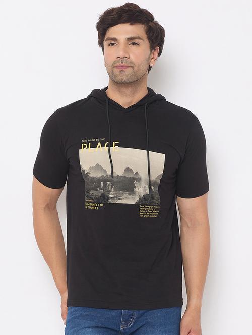 men front print hooded t-shirt - 21697129 - Very Small Image - 1