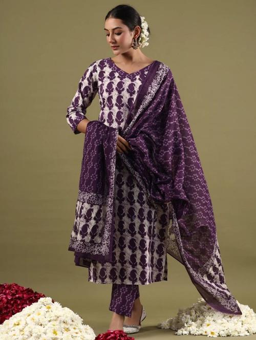 women three quarter sleeve kurta pant with dupatta set - 21697996 - Very Small Image - 1