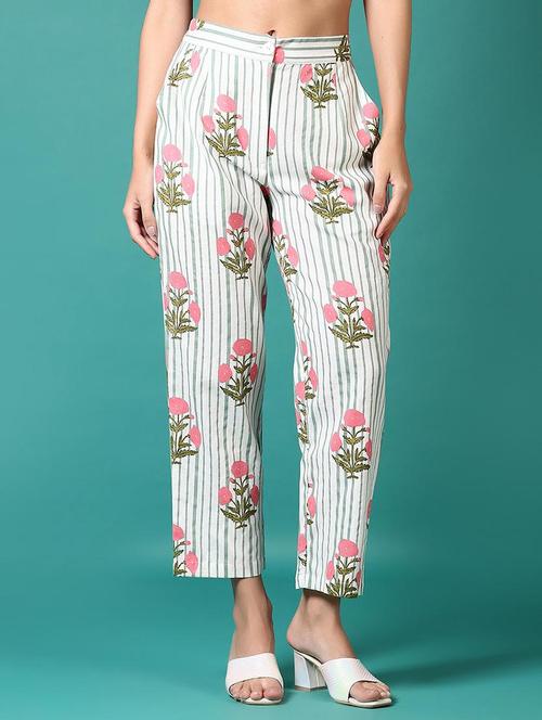 Women Printed Mid Rise Ankle Length Trouser - 21705588 - Very Small Image - 1