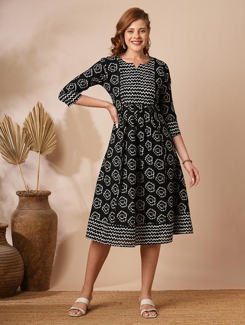 women black printed notch neck fit & flare dress - 21707198 - Very Small Image - 1