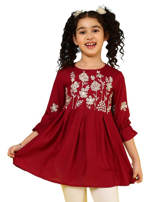 girls embroidered round neck top - 21708010 - Very Small Image - 1