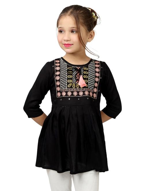 girls embroidered three quarter sleeve flared kurti - 21708025 - Very Small Image - 1