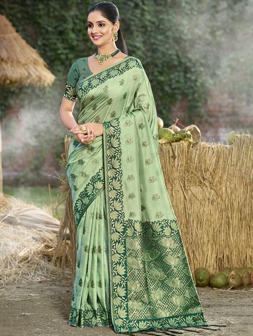 women self design banarasi saree with blouse - 21708836 - Very Small Image - 1