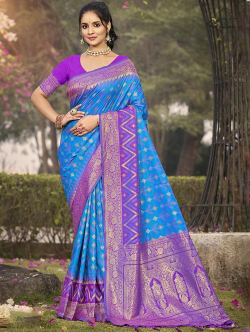 women self design bordered saree with blouse - 21708900 - Very Small Image - 1