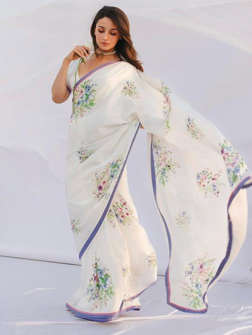 women white floral printed saree with blouse - 21709481 - Very Small Image - 1