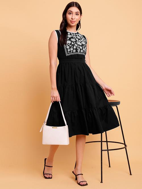 women embroidered sleeveless tiered dress - 21709536 - Very Small Image - 1