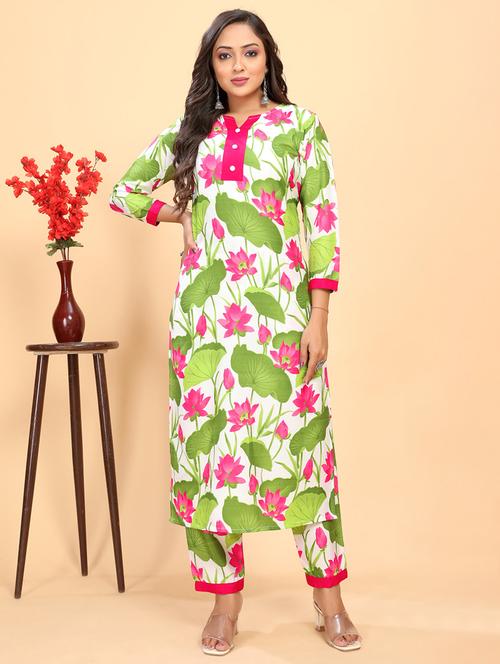 women floral printed three quarter sleeve straight kurta - 21710283 - Very Small Image - 1