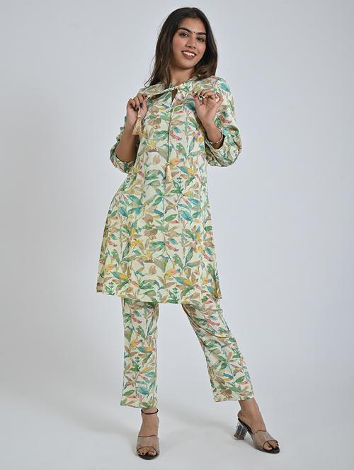 women printed tie up neck ethnic co-ords set - 21710941 - Very Small Image - 1