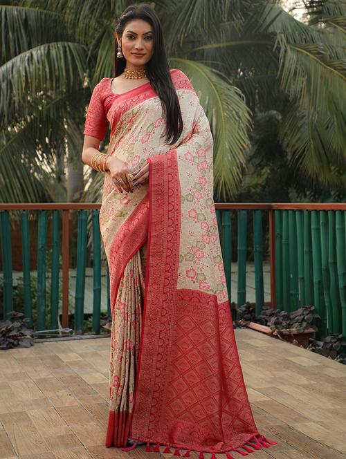 women self design bordered saree with blouse - 21712954 - Very Small Image - 1