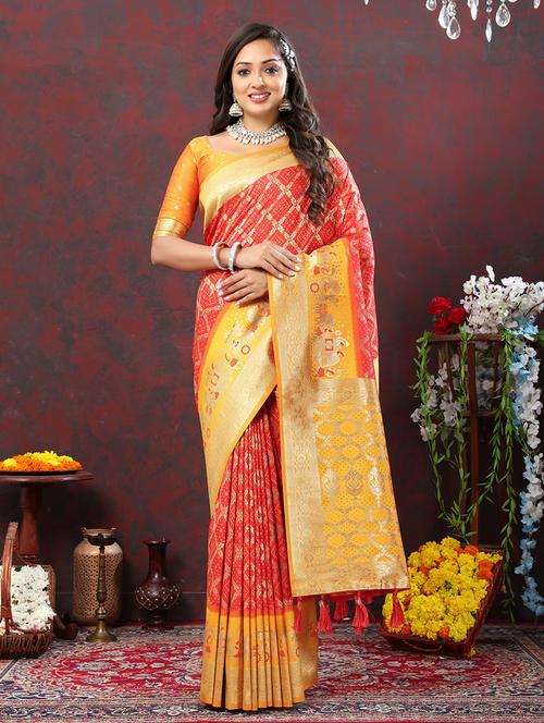 women self design banarasi saree with blouse - 21713074 - Very Small Image - 1