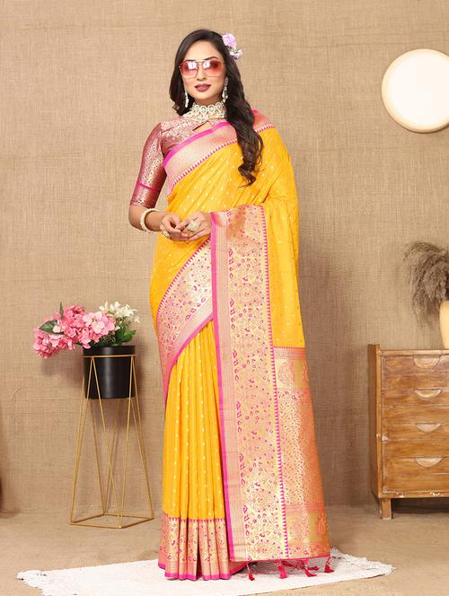 women self design banarasi saree with blouse - 21713084 - Very Small Image - 1