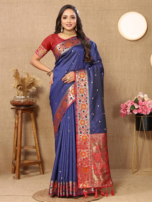 women self design banarasi saree with blouse - 21713110 - Very Small Image - 1