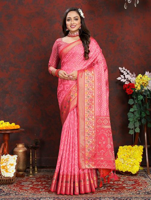 women self design banarasi saree with blouse - 21713116 - Very Small Image - 1