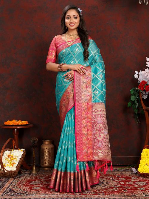women self design banarasi saree with blouse - 21713166 - Very Small Image - 1