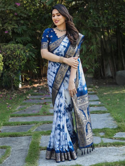 women tie & dye bordered saree with blouse - 21713278 - Very Small Image - 1