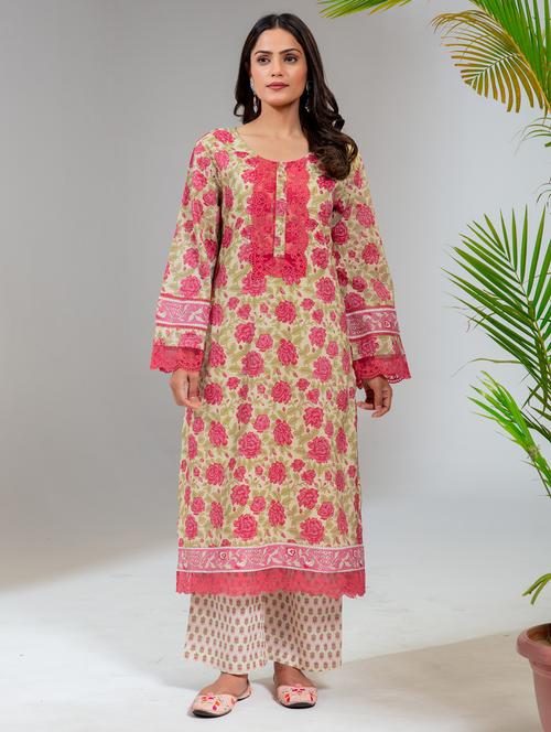 women floral three quarter sleeve straight kurta - 21713462 - Very Small Image - 1