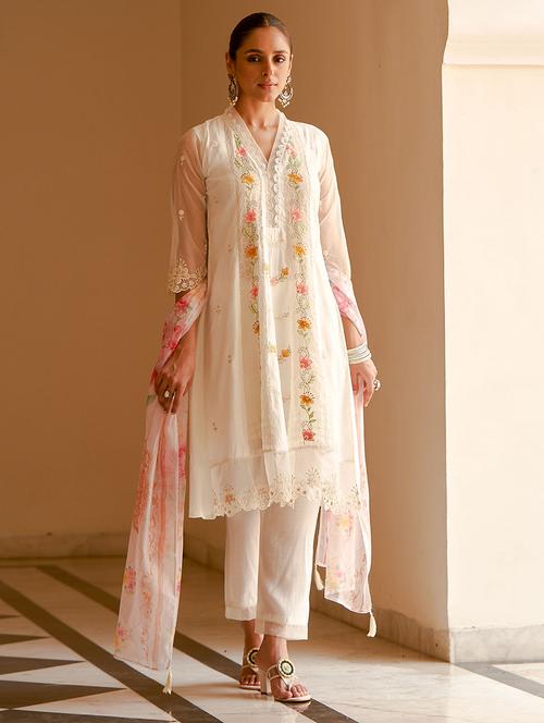 women three quarter sleeve kurta pant with dupatta set - 21713645 - Very Small Image - 1