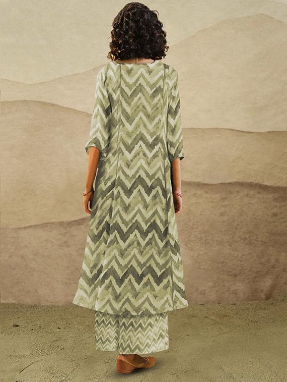 women chevron three quarter sleeve kurta palazzo set - 21715107 - Zoom Image - 3