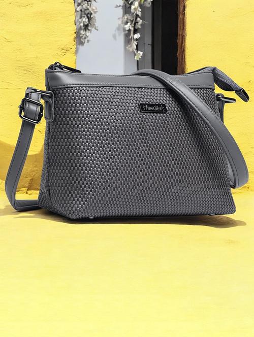 women textured sling bag - 21717000 - Very Small Image - 1