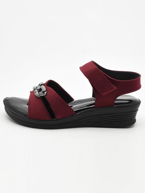 women red back strap sandals - 21718215 - Very Small Image - 1