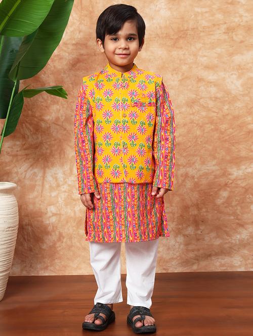Boys Printed Kurta Pajama With Jacket - 21719824 - Very Small Image - 1