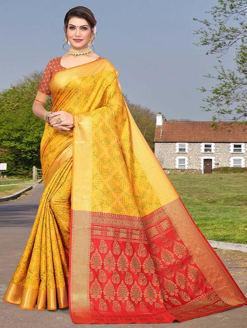 women self design banarasi saree with blouse - 21722555 - Very Small Image - 1