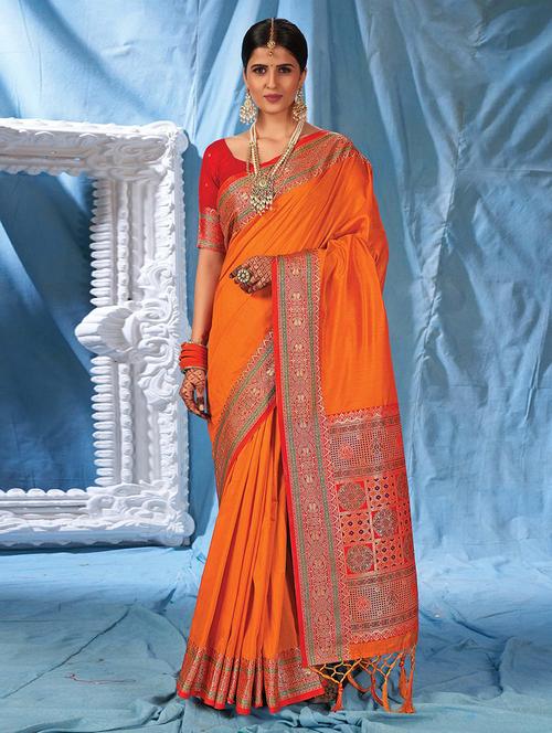 women solid with bordered saree with blouse - 21722602 - Very Small Image - 1