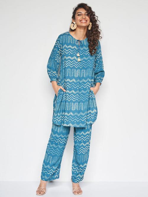 women blue printed tie up neck kurta palazzo set - 21730801 - Very Small Image - 1