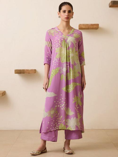 women lavender floral printed kurta palazzo set - 21730810 - Very Small Image - 1