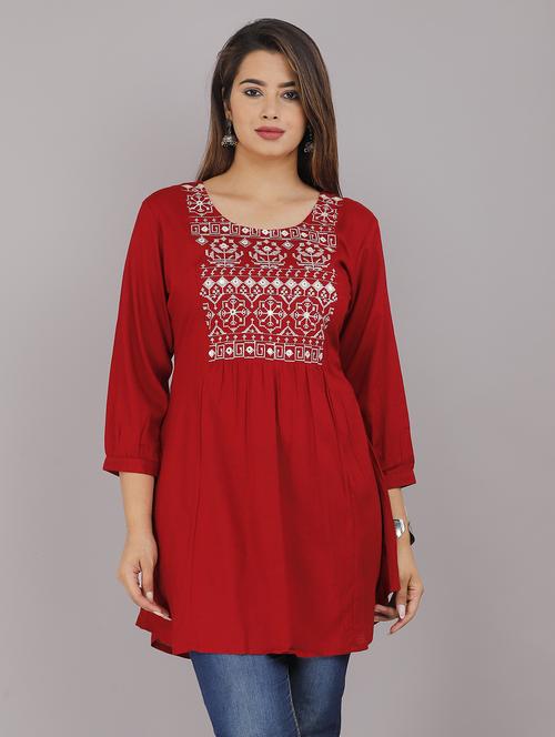 women round neck embroidered a-line kurti - 21731161 - Very Small Image - 1