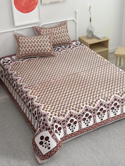printed bedsheet with coordinated pillow covers  - 21732931 - Very Small Image - 1