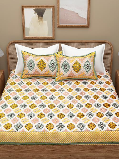 printed bedsheet with coordinated pillow covers  - 21732940 - Very Small Image - 1