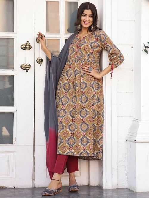 women three quarter sleeve kurta pant with dupatta set - 21743858 - Very Small Image - 1