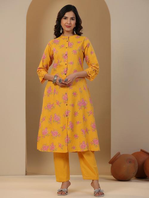 women printed kurta and pant set - 21745176 - Very Small Image - 1