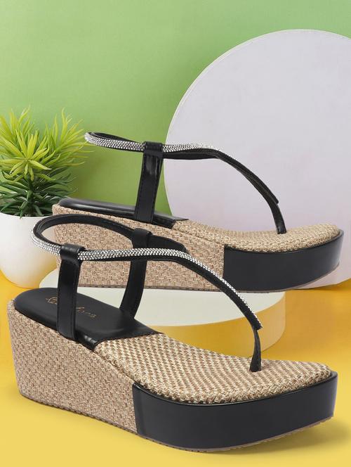 women toe separator platforms sandal - 21746036 - Very Small Image - 1