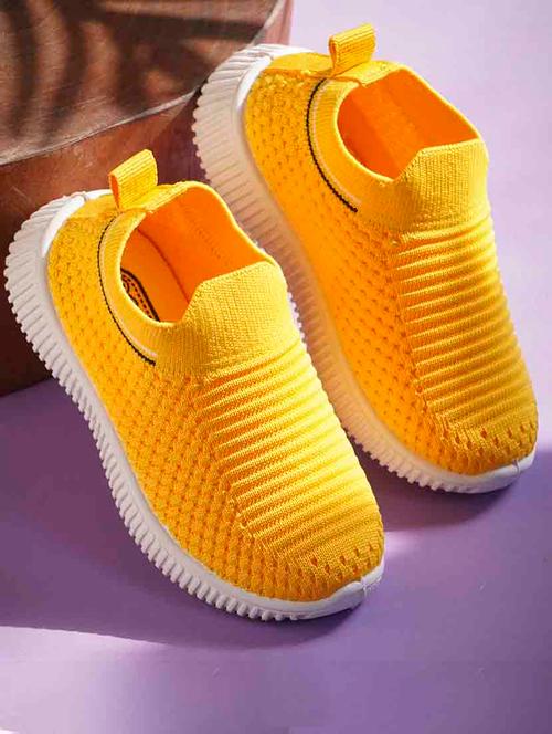 kids slip on sneaker shoes - 21746984 - Very Small Image - 1