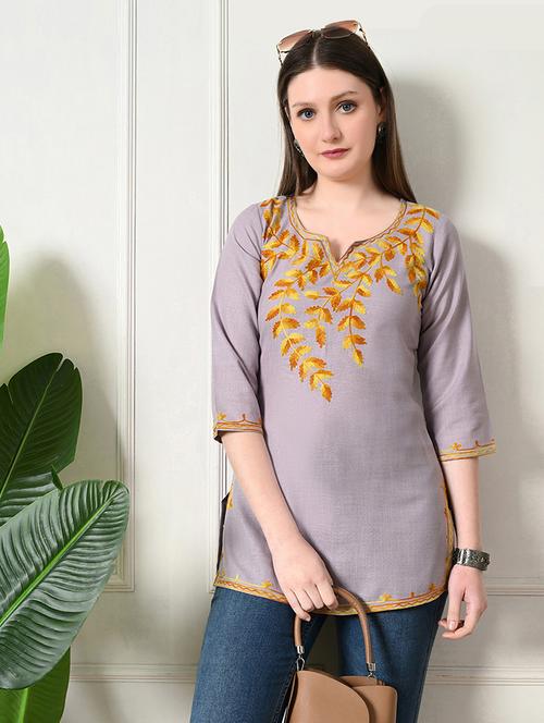 women notch neck embroidered straight kurti - 21747721 - Very Small Image - 1