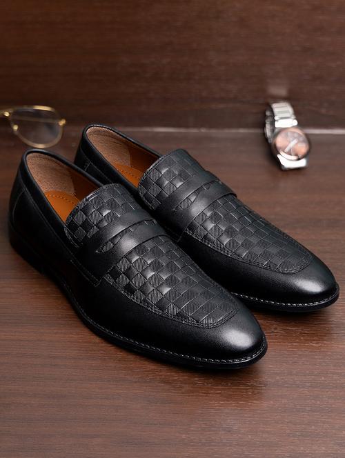 men textured slip on moccasin shoes - 21747920 - Very Small Image - 1