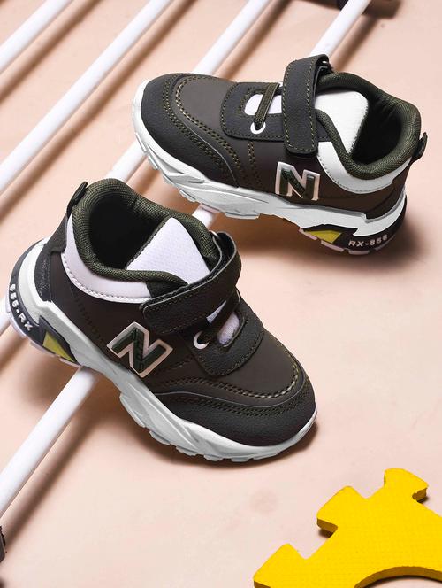 boys solid velcro sneaker - 21750898 - Very Small Image - 1